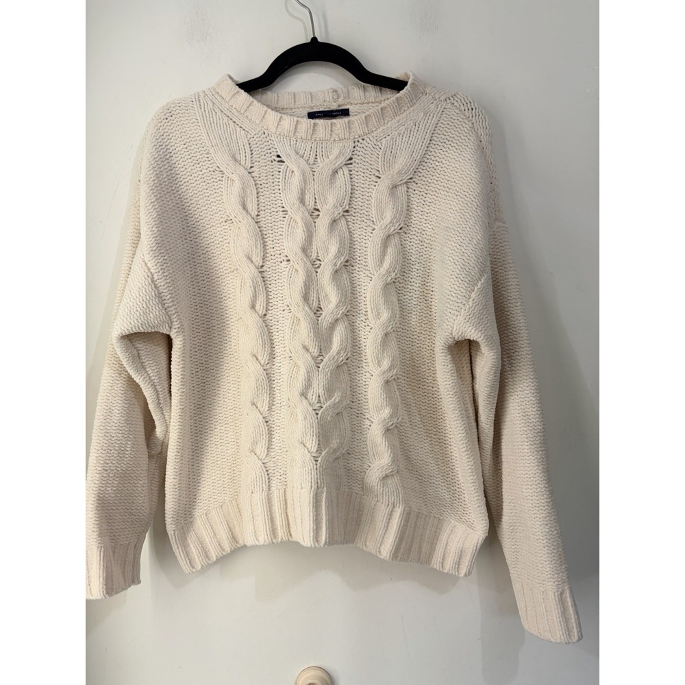 American Eagle Cream Chenille Cable Knit Sweater Womens Medium Cozy Chunky